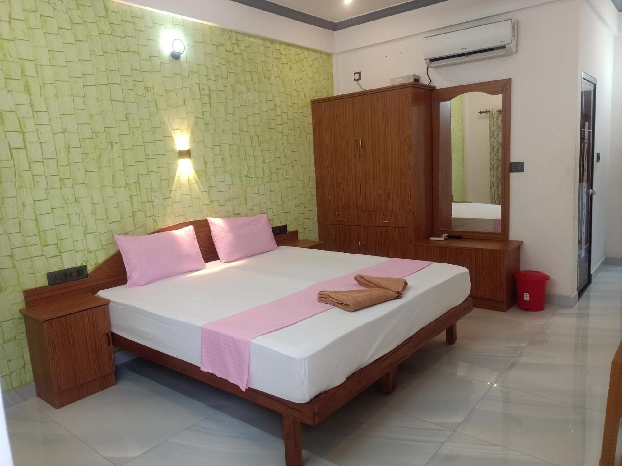 Anby Beach Resort Kovalam Esterno foto
